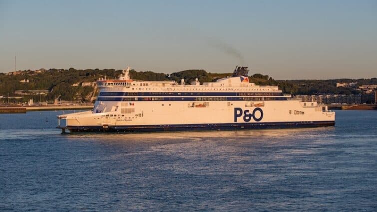 Ferries au port de Douvres, liaison transmanche